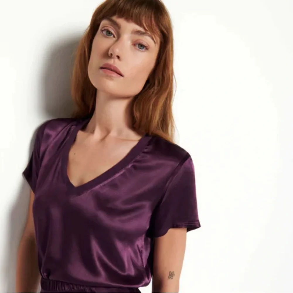 Nation‎ LTD  June Top V-Neck Top in Fog Jam purple plum  color XS Satin NWT